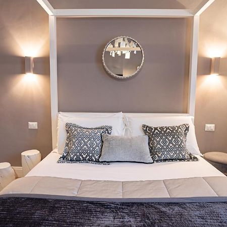 Cardilli Luxury Rooms Рим Екстер'єр фото