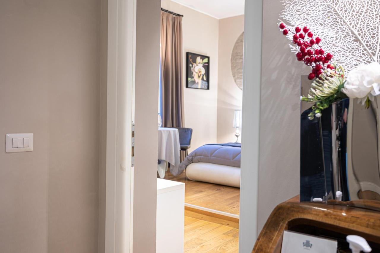 Cardilli Luxury Rooms Рим Екстер'єр фото