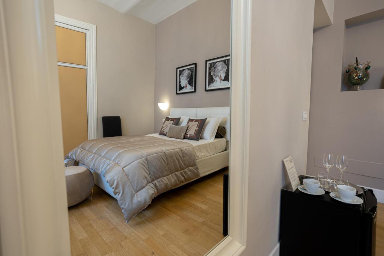 Cardilli Luxury Rooms Рим Екстер'єр фото