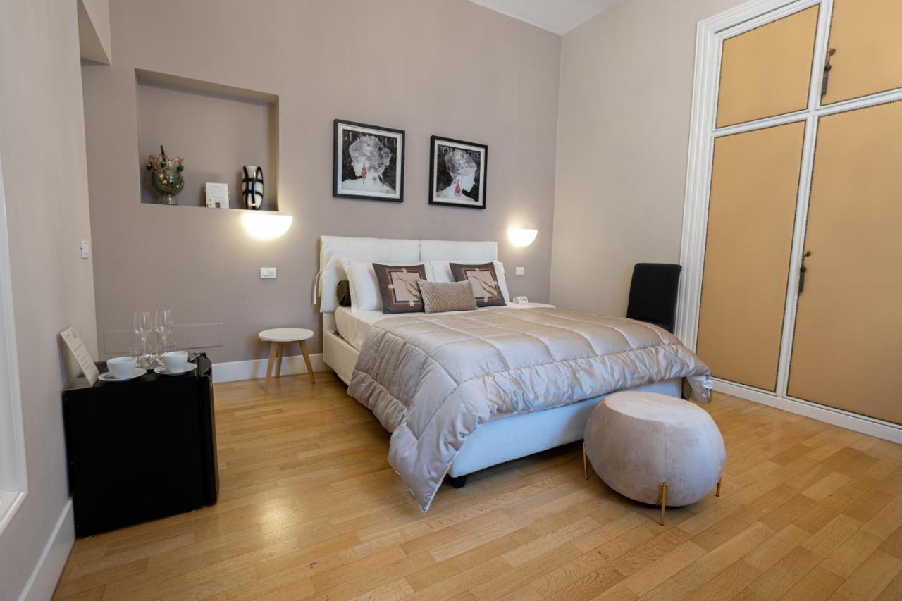Cardilli Luxury Rooms Рим Екстер'єр фото