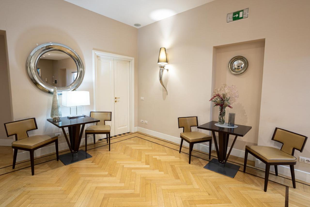 Cardilli Luxury Rooms Рим Екстер'єр фото